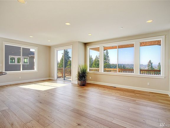 3rd image of 12411 166th Ct NE