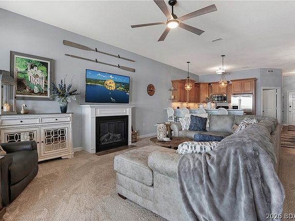 3rd image of 184 Plaza Gardens Ct Unit 5E