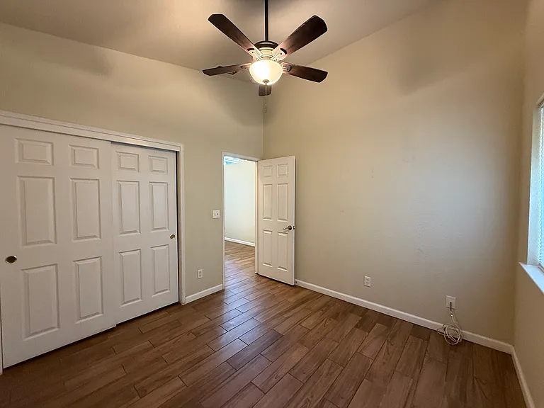 314 N Cypress Ave — Photo 22