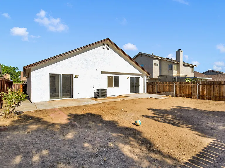 12145 Cobblestone Dr — Photo 21