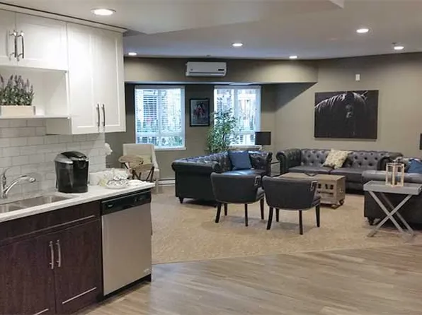 Lexington Court Apartments