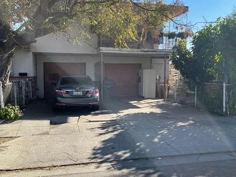 10934 Pope Ave — Photo 3