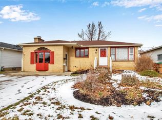 16 E Toulon Dr, Buffalo, NY 14227