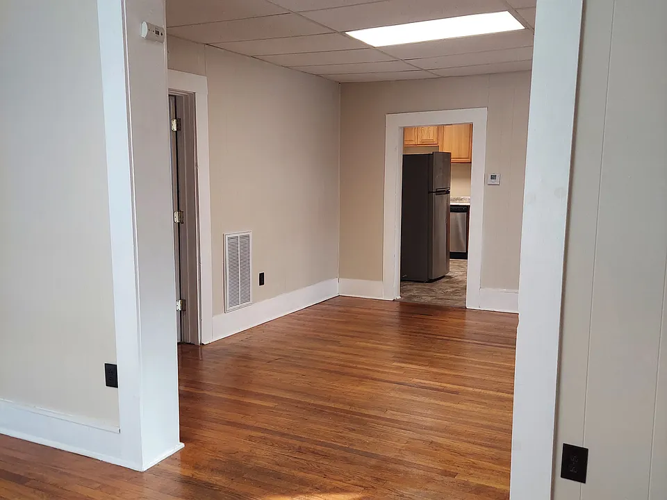 160 Bridge Ave #2