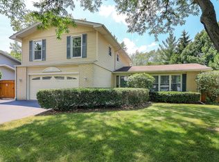 6610 Powell St, Downers Grove, IL 60516