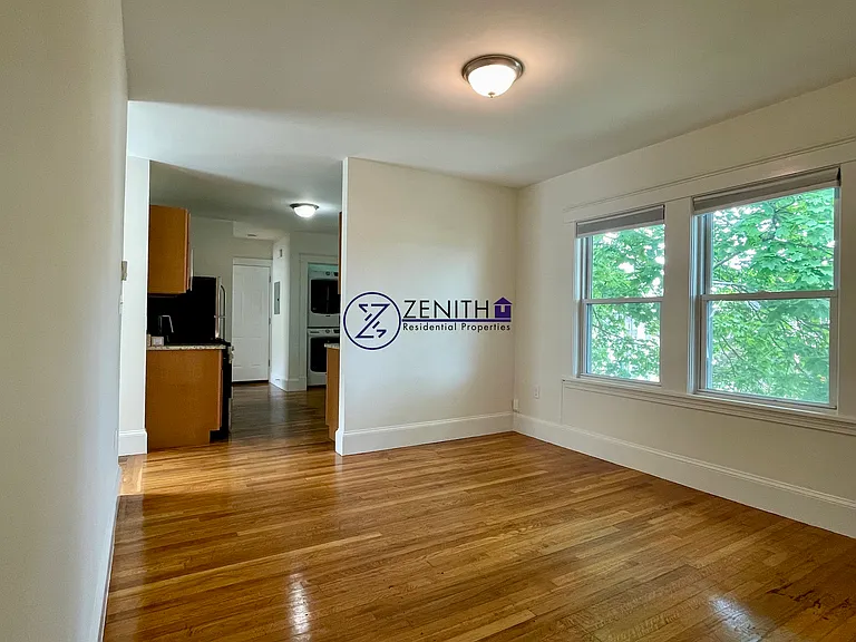 17 Ogden St #2 — Photo 6