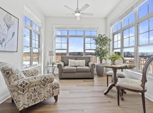 439 Standing Stone Dr #16-36, Waukesha, WI 53189