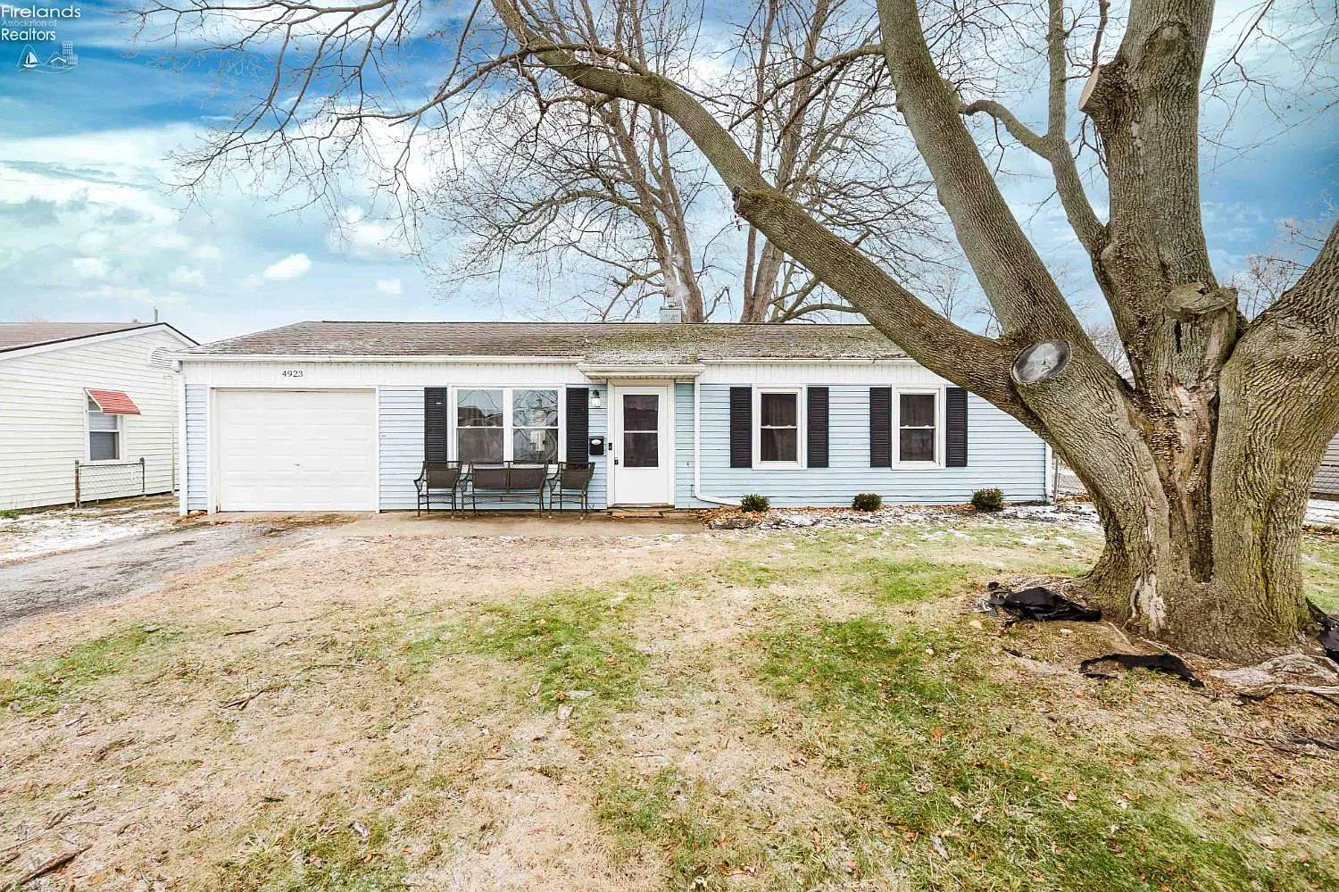 4923 Lisbon Cir photo 1