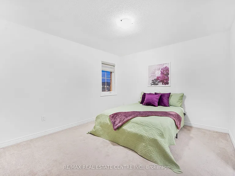 5 Forsyth Cres E — Photo 16