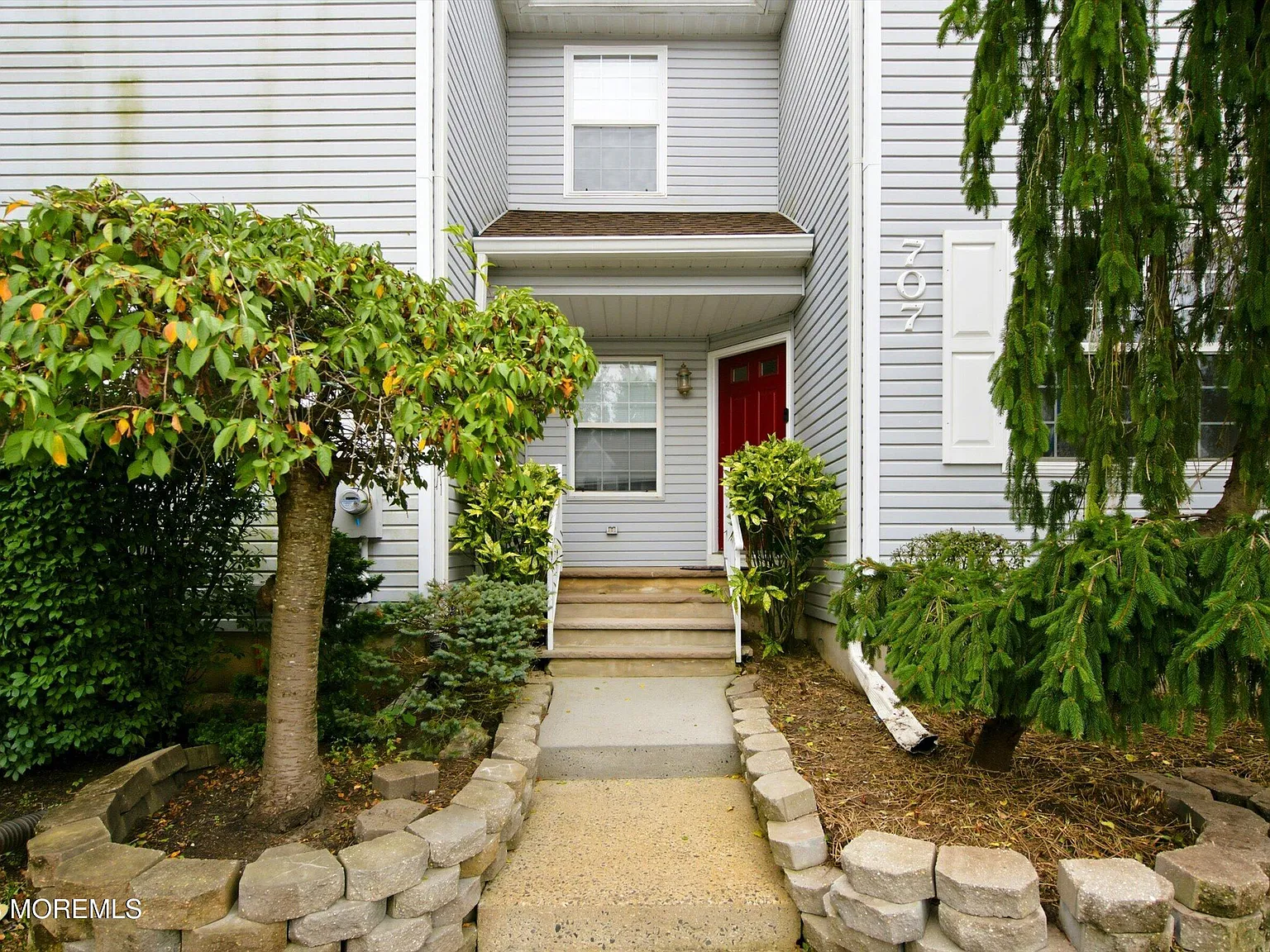 3 bed, 2.5 bath, 1410 sqft, $3,200 — Photo 4