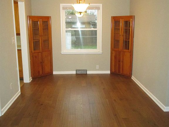 3. 3426 S Washington, Dining Room