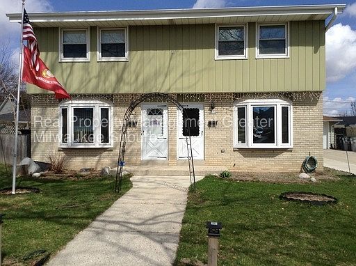 1st image of 8318 W Crawford Ave