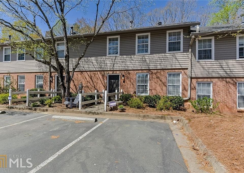 1st image of 7750 Roswell Rd APT 9D