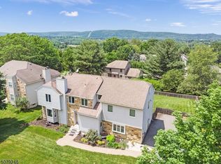 12 Knob Hill Rd, Hackettstown, NJ 07840