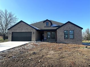 17 Olmsted Cir, Bella Vista, AR 72715