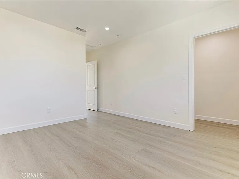 7044-2 Greeley St — Photo 14