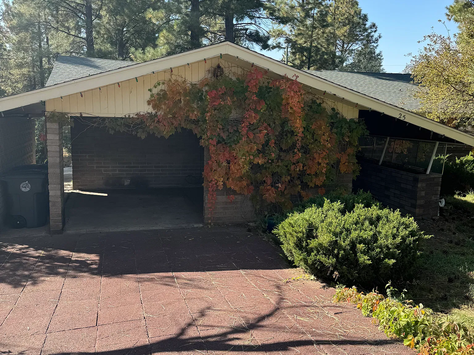 25 E Cedar Ave — Photo 1