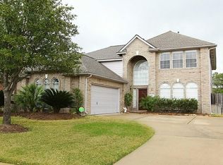 9926 Ripple Lake Dr, Houston, TX 77065
