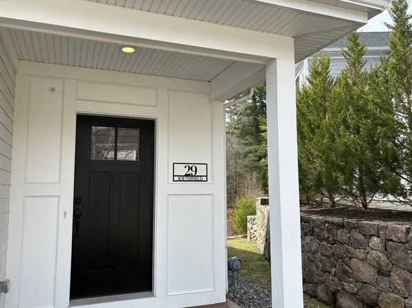 29 Southfield Ln Unit 29, Sherborn, MA 01770