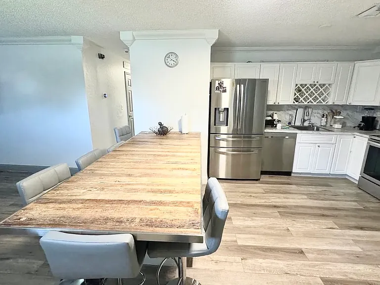 8151 SW 7th St — Photo 2