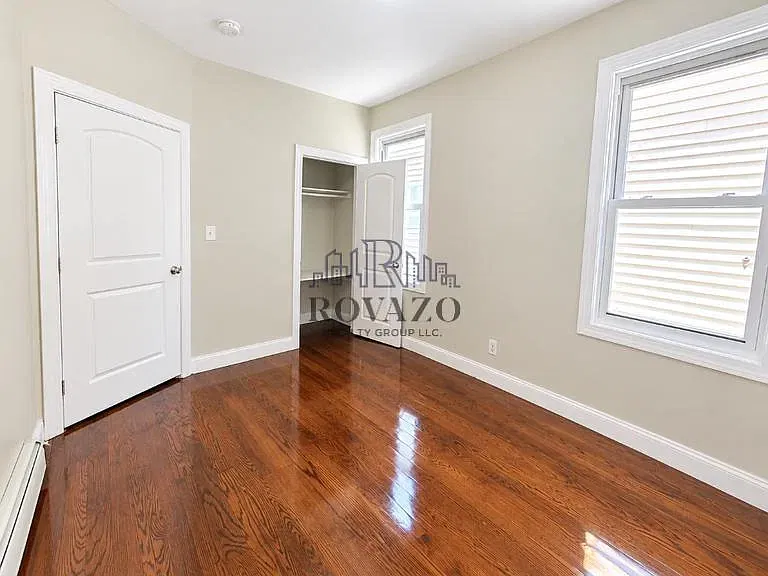 203 N 15th St — Photo 3