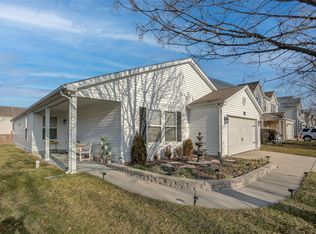 1545 Autumn Lakes Ln, Mascoutah, IL 62258