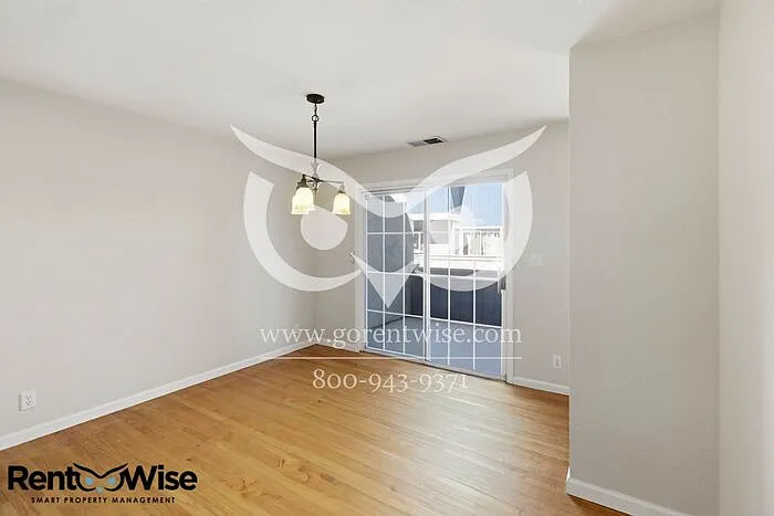 10 Arch St — Photo 8