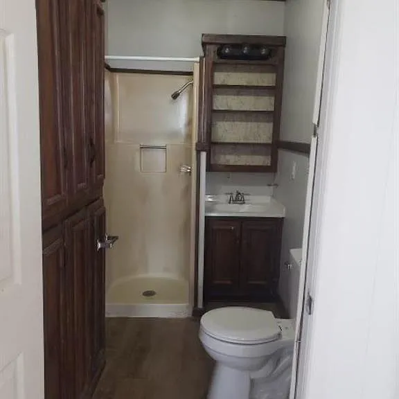 500 Annapolis Ave #4 — Photo 3