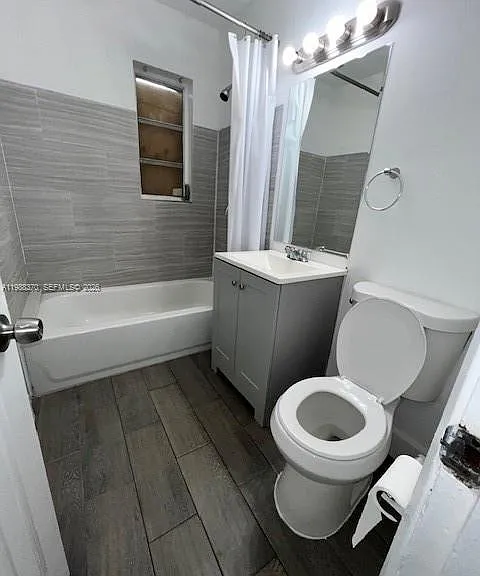 1220 NW 3rd Ct — Photo 6