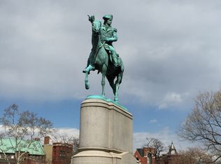 647 Lexington Pl NE, Washington, DC 20002