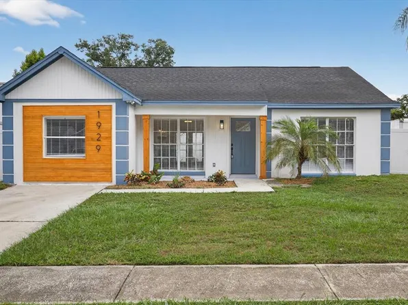 1929 Crown Park Dr, Valrico, FL 33594