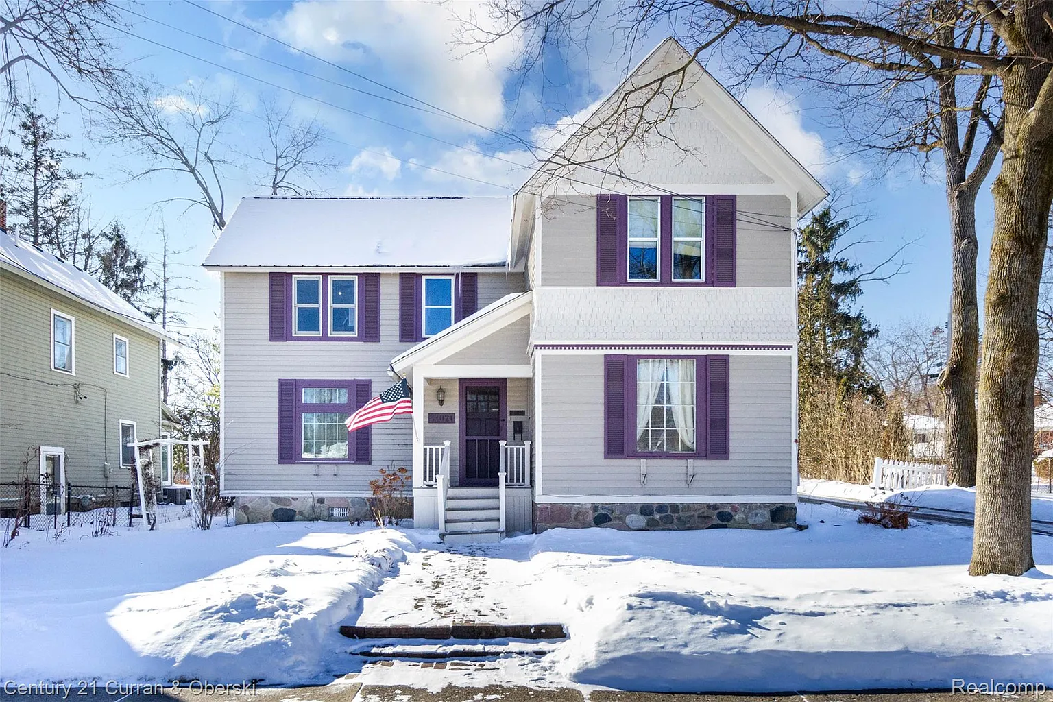 34021 Grand River Ave photo 1