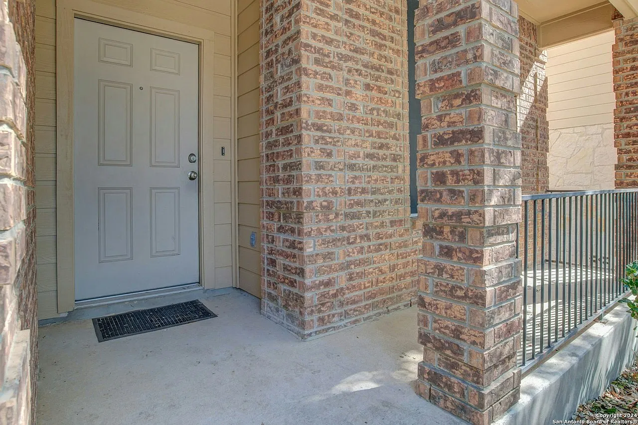 12167 Karnes Way — Photo 4