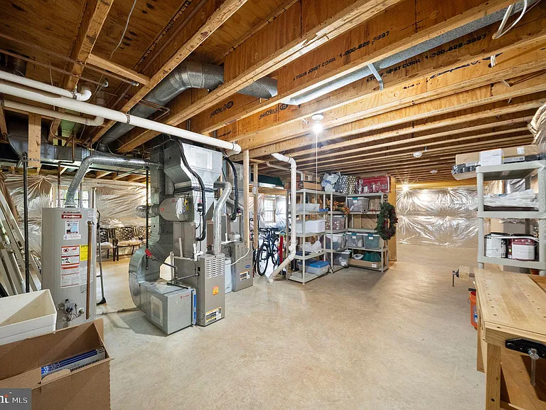 5667 Lonesome Dove Ct — Photo 63