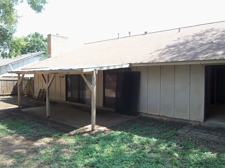11506 Murcia Dr — Photo 2
