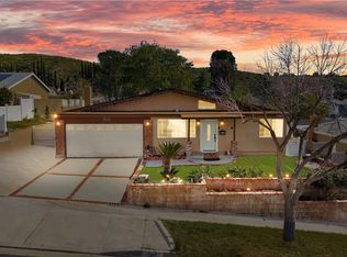 28140 Tambora Dr, Santa Clarita, CA