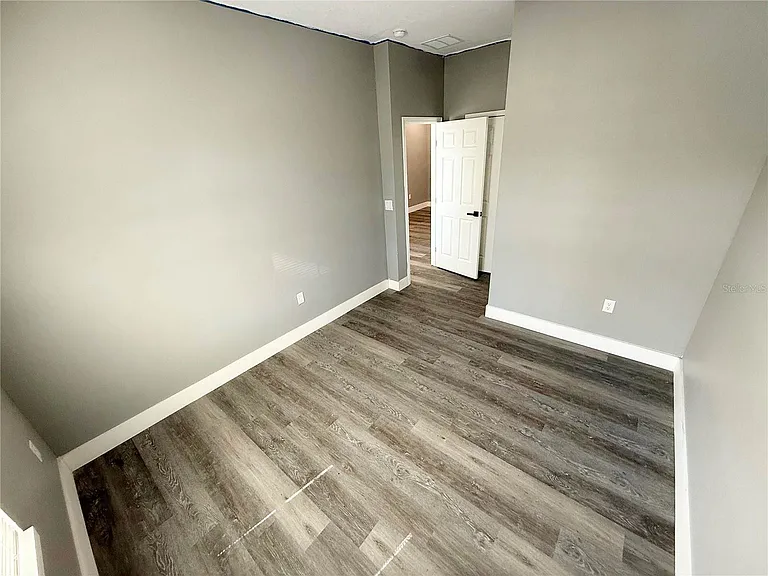 323 Pearl St #1 — Photo 21