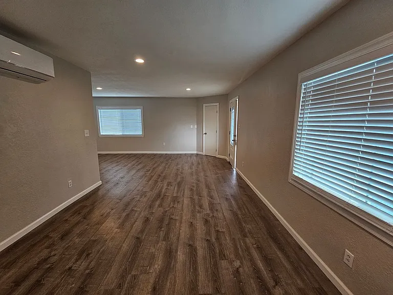 633 Calaveras St — Photo 5