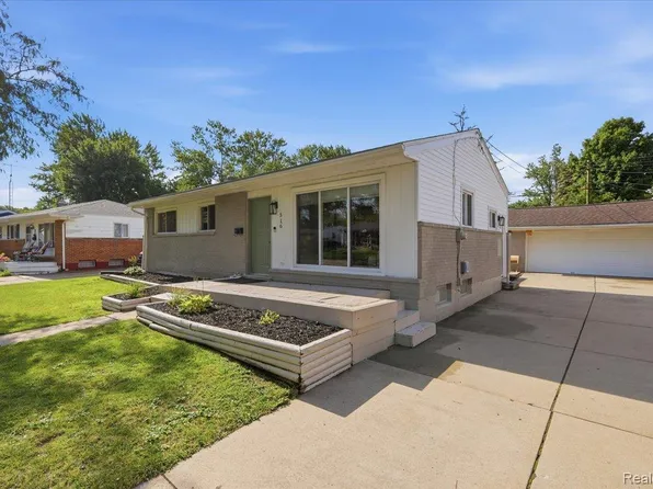 316 Tamarac Dr, Davison, MI 48423