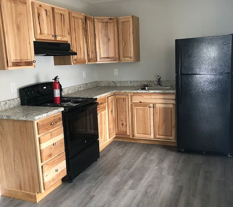 1st image of 217-219 S Main St #217-1