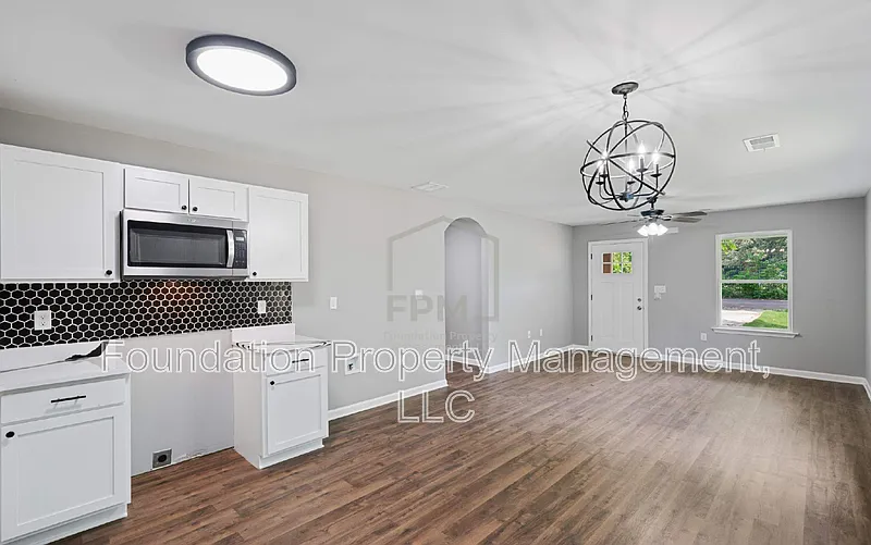 3 bed, 2.0 bath, 1459 sqft, $1,450 — Photo 4