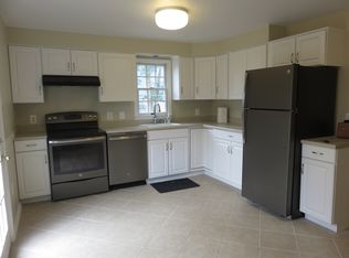 952 Lubbock Ln, Lusby, MD 20657