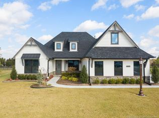 18421 E Persimmon Ln, Owasso, OK 74055