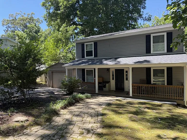 125 Plantation Rd — Photo 1