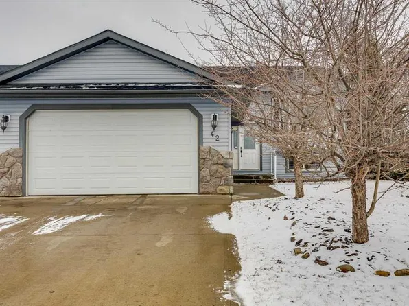 42 S Eastpointe Dr, Blackfalds, AB T4M 0G6