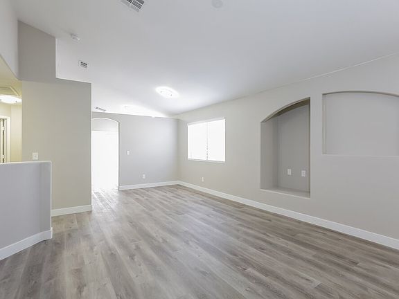 4th image of 3717 Penedos Dr