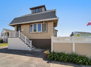 110 Draper Ave, Hull, MA 02045