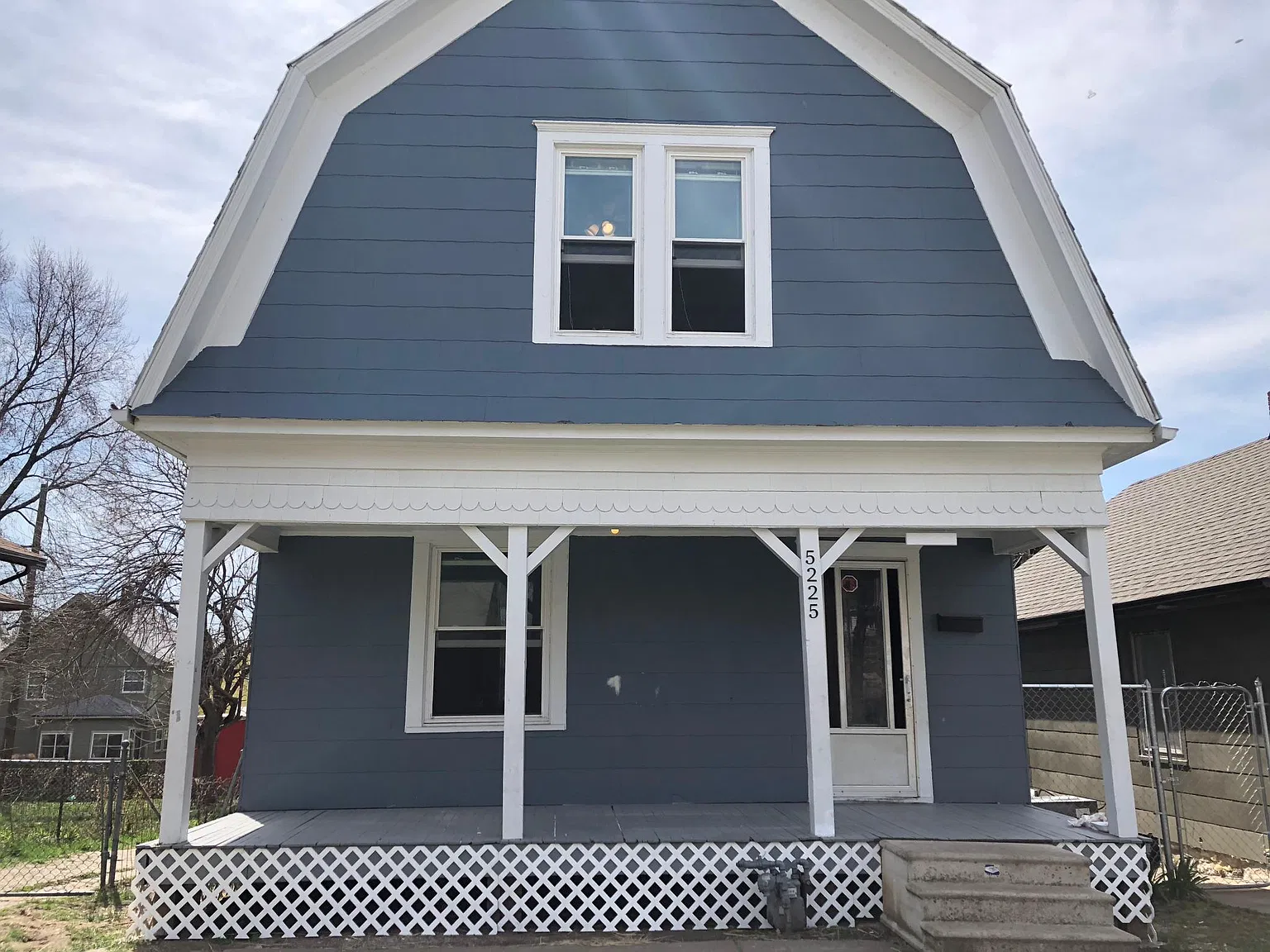 3 bed, 1250 sqft, $1,445 — Photo 1