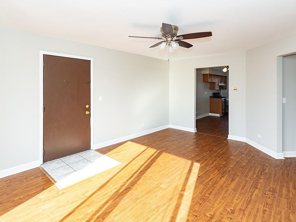 605 N Briar Hill Ln APT 6, Addison, IL 60101 | Zillow