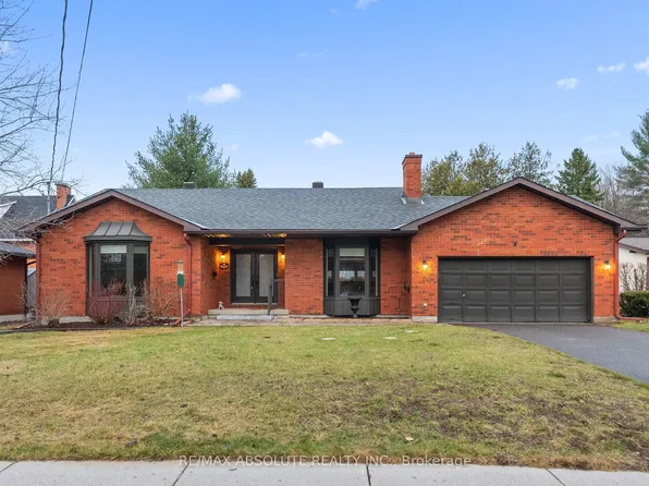284 Harrington St, Arnprior, ON K7S 2V1